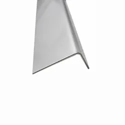 2 mm starker Edelstahl Kantenschutz. Stabile Ausführung